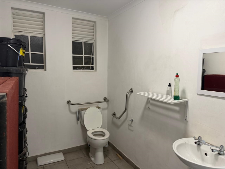 To Let Commercial Property for Rent in Gants Plaza Western Cape